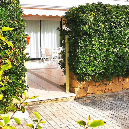 Apartman Nulauro 31 *